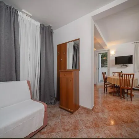 Marina Apartment